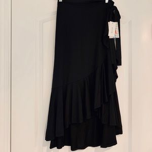 Black NWT wrap Size XL Bella skirt
